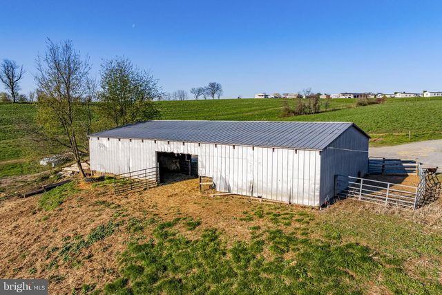 85 TOME FARMS LN, York, PA 17406