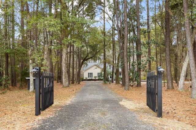 204 Ferry Point Drive, Charleston, SC 29492