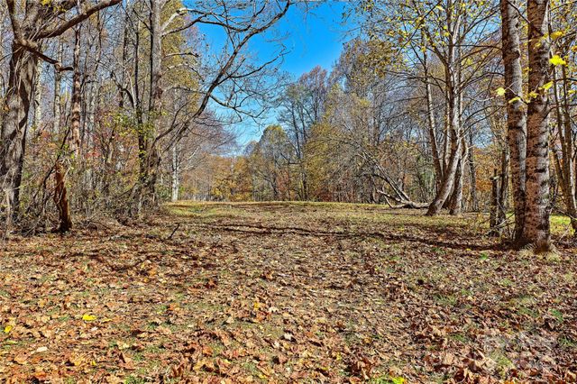 2626 Dendy Orchard Road, Highlands, NC 28741