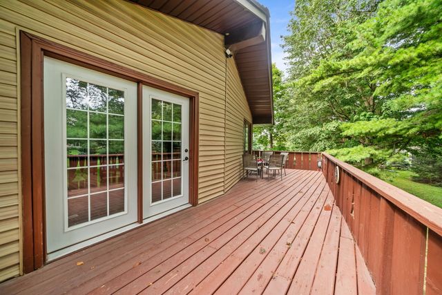 7173 Lakecrest Court, Caledonia, IL 61011