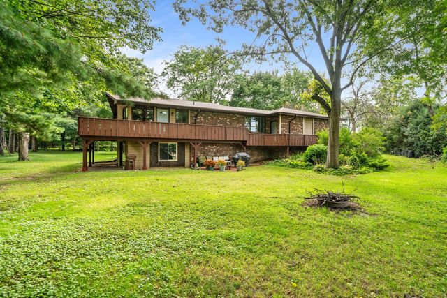 7173 Lakecrest Court, Caledonia, IL 61011