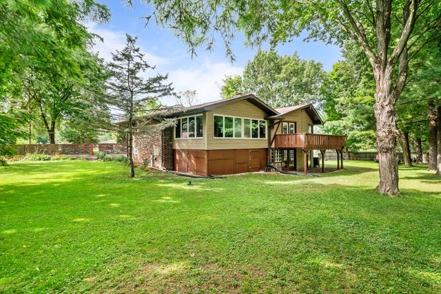 7173 Lakecrest Court, Caledonia, IL 61011
