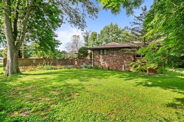 7173 Lakecrest Court, Caledonia, IL 61011