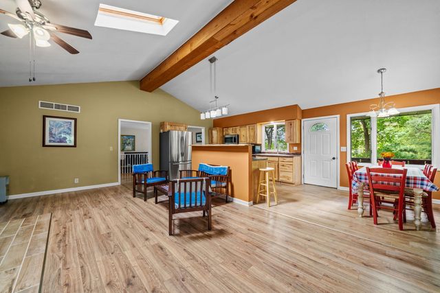 7173 Lakecrest Court, Caledonia, IL 61011