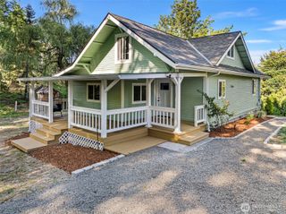 16951 Viking Way NW, Poulsbo, WA 98370