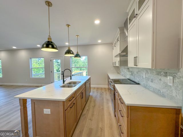 5719 Calm Valley Point, Flowery Branch, GA 30542