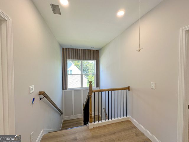 5719 Calm Valley Point, Flowery Branch, GA 30542