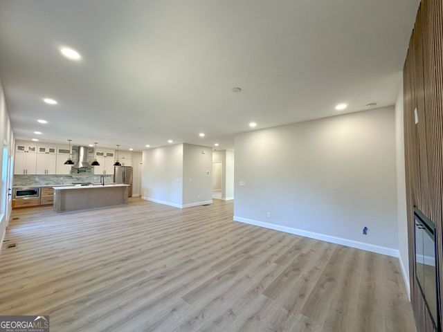 5719 Calm Valley Point, Flowery Branch, GA 30542