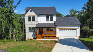 5719 Calm Valley Point, Flowery Branch, GA 30542
