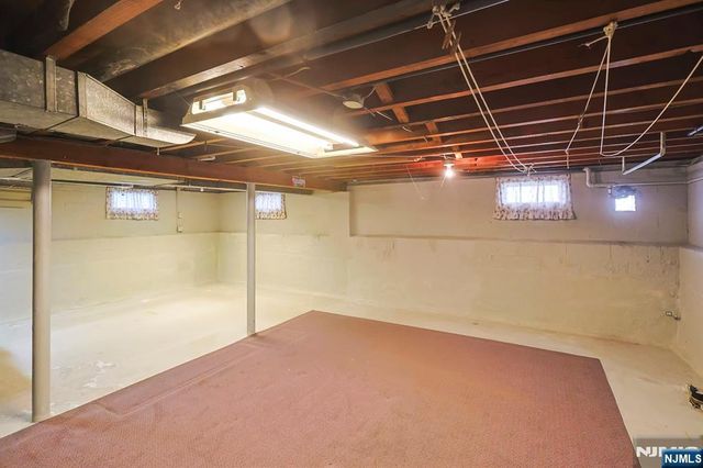 286 Pershing Road, Clifton, NJ 07013