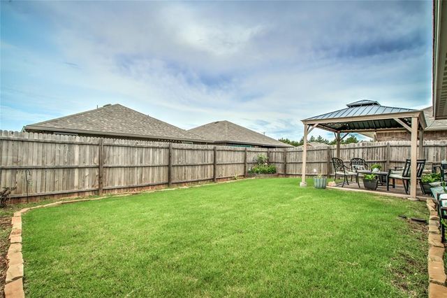 19913 Forsythe Drive, Edmond, OK 73012