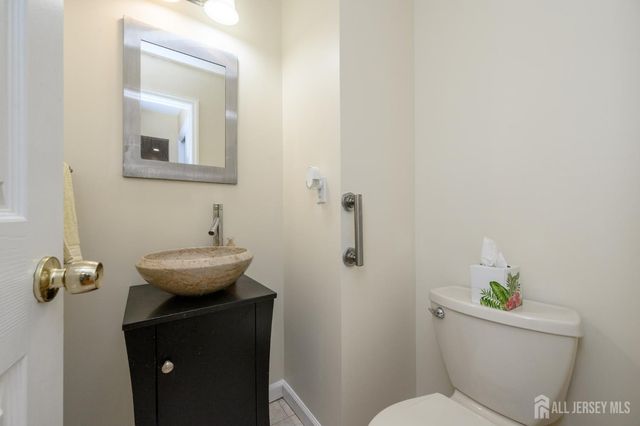 171 Howell Avenue, Fords, NJ 08863