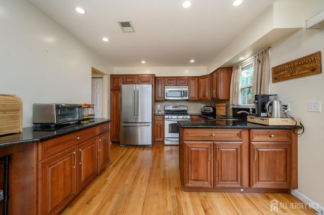 171 Howell Avenue, Fords, NJ 08863