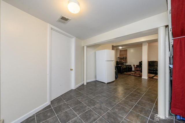 171 Howell Avenue, Fords, NJ 08863