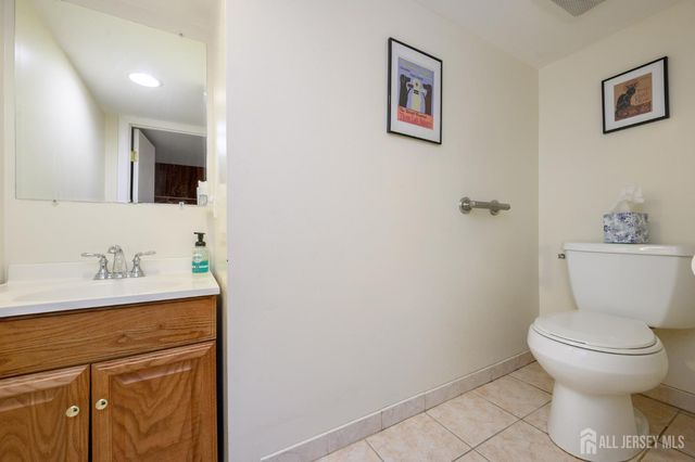 171 Howell Avenue, Fords, NJ 08863