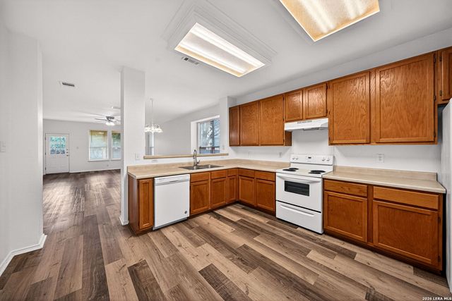 229 SPICE OAK LN, Cibolo, TX 78108