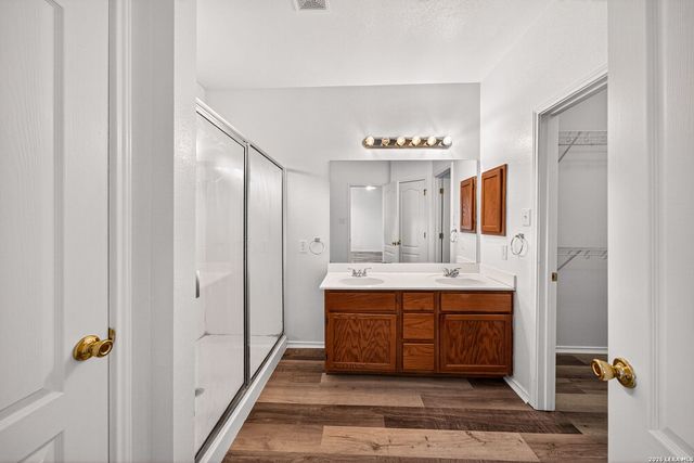 229 SPICE OAK LN, Cibolo, TX 78108
