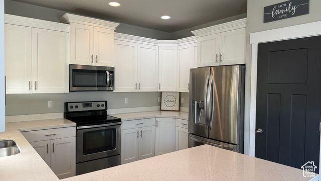 559 E PETERSEN PKWY, South Weber, UT 84405