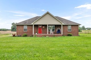 2164 Akersville Rd, Lafayette, TN 37083