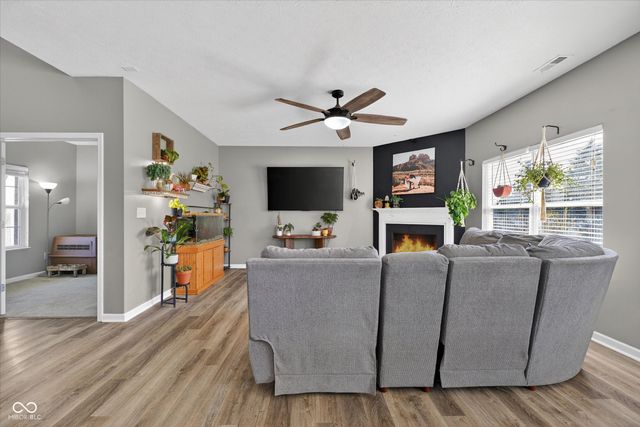 11165 Funny Cide Drive, Noblesville, IN 46060