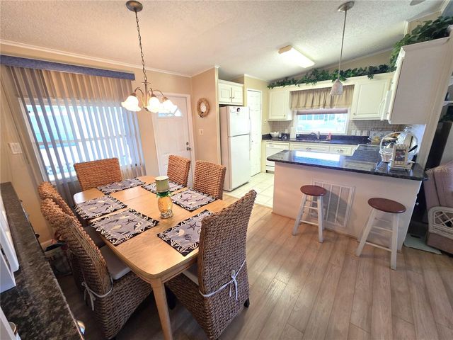 8503 PRINCESS COURT, Palmetto, FL 34221