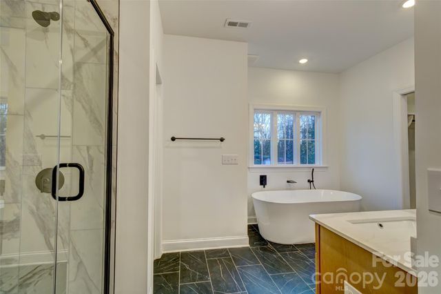 318 Harbor View Drive 45, Cherryville, NC 28021