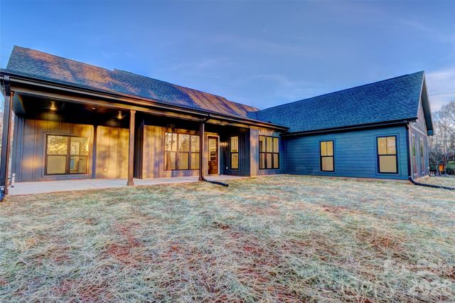 318 Harbor View Drive 45, Cherryville, NC 28021