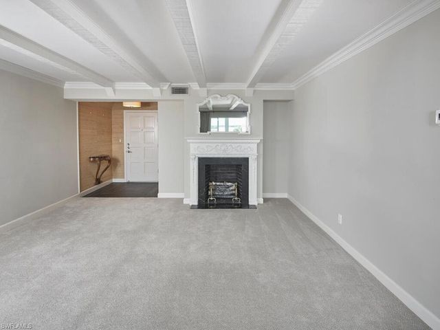 3003 Gulf Shore BLVD N 604, Naples, FL 34103