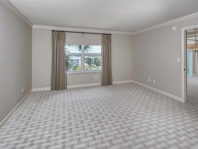 3003 Gulf Shore BLVD N 604, Naples, FL 34103