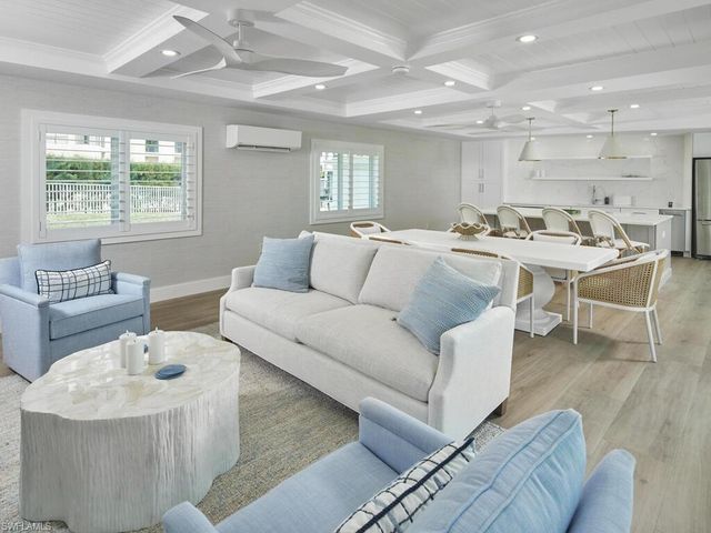 3003 Gulf Shore BLVD N 604, Naples, FL 34103