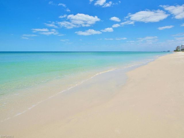 3003 Gulf Shore BLVD N 604, Naples, FL 34103