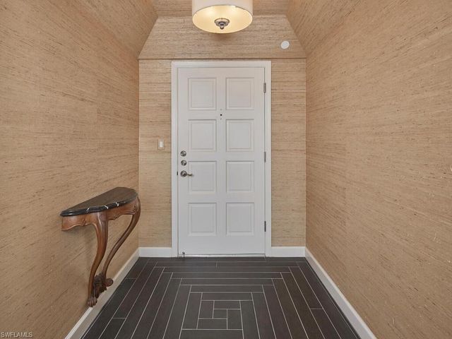 3003 Gulf Shore BLVD N 604, Naples, FL 34103