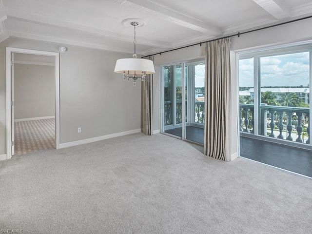 3003 Gulf Shore BLVD N 604, Naples, FL 34103