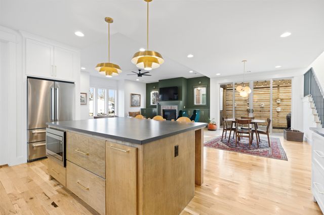 315 E Freeport Street, Broken Arrow, OK 74012