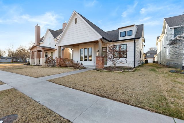 315 E Freeport Street, Broken Arrow, OK 74012