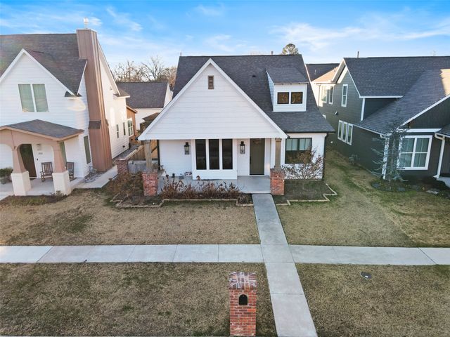 315 E Freeport Street, Broken Arrow, OK 74012