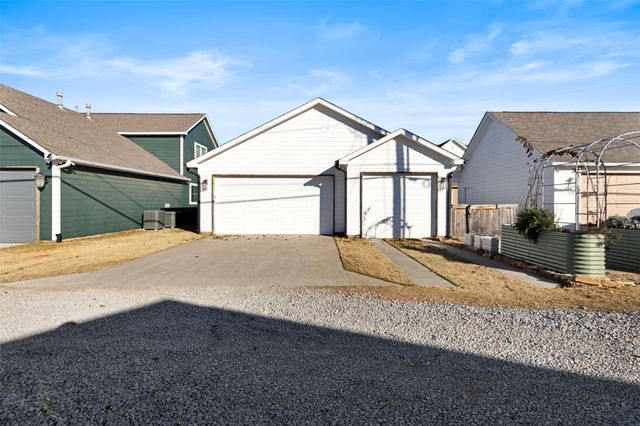 315 E Freeport Street, Broken Arrow, OK 74012