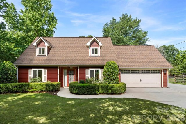 2606 Saddlewood Circle SW, Concord, NC 28027