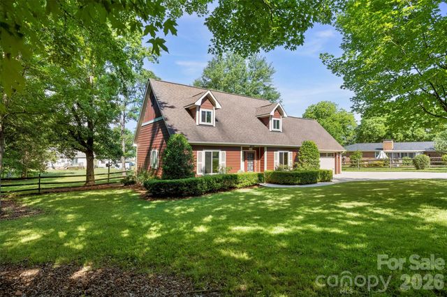 2606 Saddlewood Circle SW, Concord, NC 28027