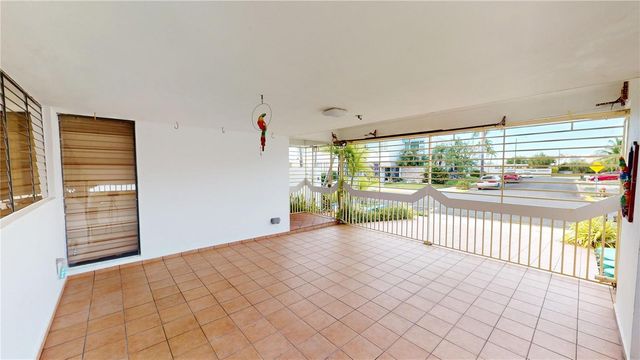 BA-25 60 ST, San Juan, PR 00926