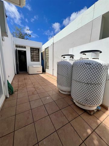 BA-25 60 ST, San Juan, PR 00926