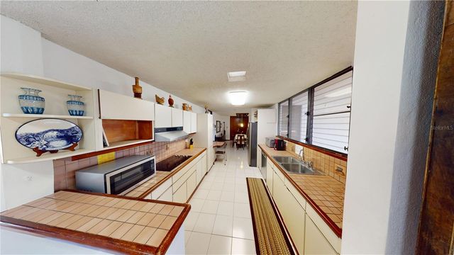 BA-25 60 ST, San Juan, PR 00926