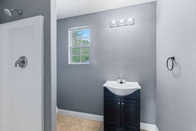 2915 Freeman Street, Lufkin, TX 75901