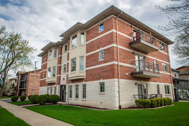 5368 W 96th Street 2S, Oak Lawn, IL 60453