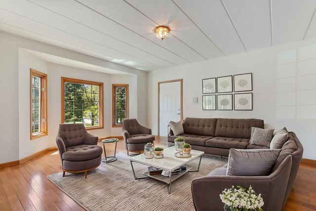 5368 W 96th Street 2S, Oak Lawn, IL 60453