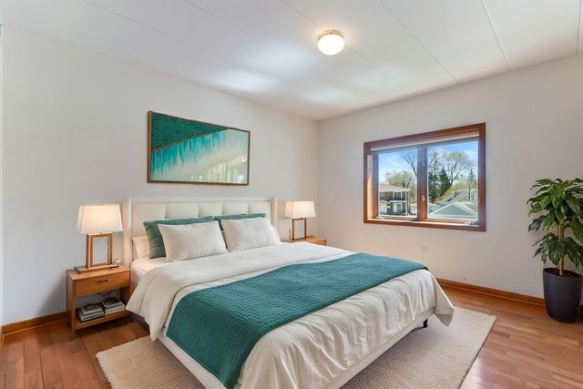 5368 W 96th Street 2S, Oak Lawn, IL 60453