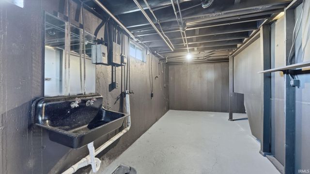 3530 Robinwood Drive, Fort Wayne, IN 46806