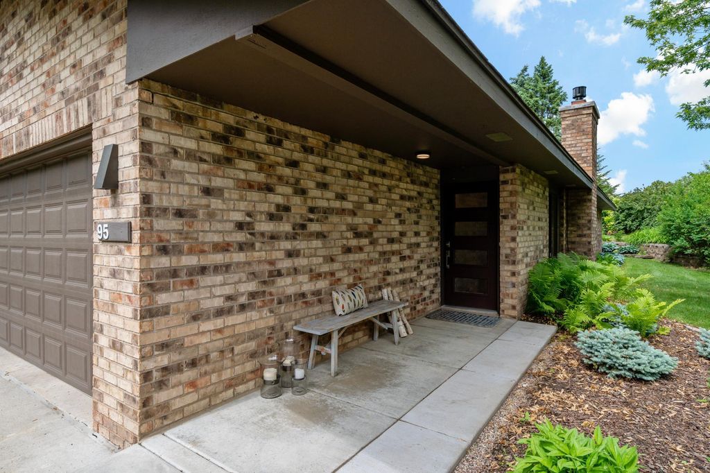 95 Holly Lane N, Plymouth, MN 55447 — photo 2