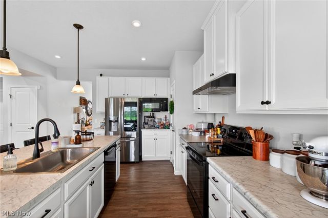 6122 Lavenham Road SW, Massillon, OH 44646