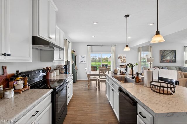 6122 Lavenham Road SW, Massillon, OH 44646